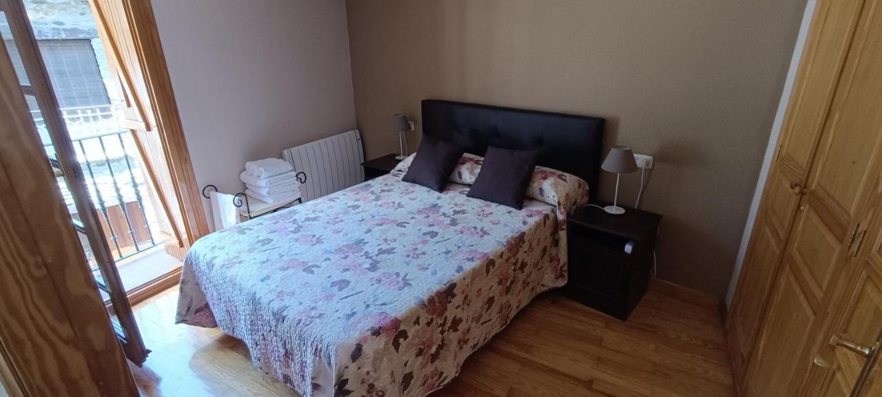 Apartamento El Refugio De Sara Benasque Exteriör bild