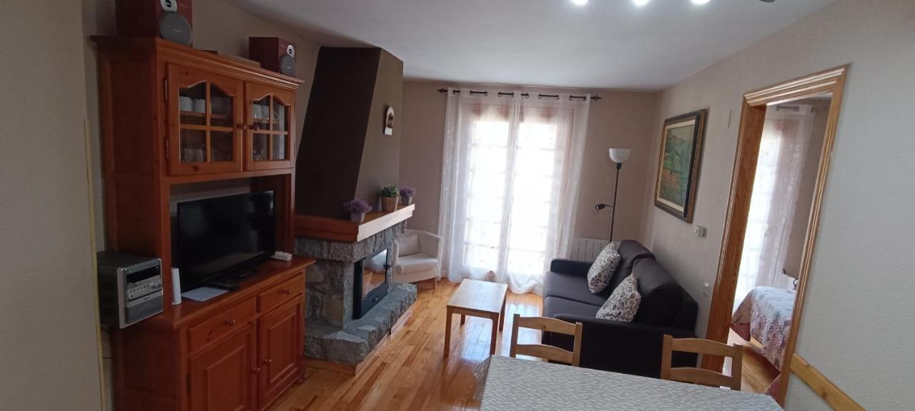 Apartamento El Refugio De Sara Benasque Exteriör bild