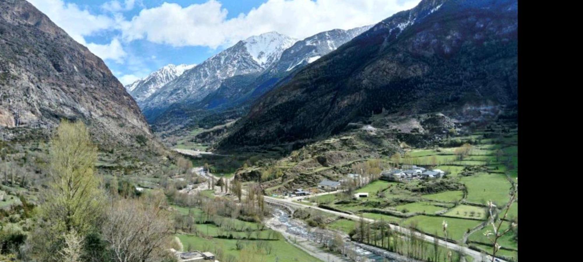 Apartamento El Refugio De Sara Benasque Exteriör bild