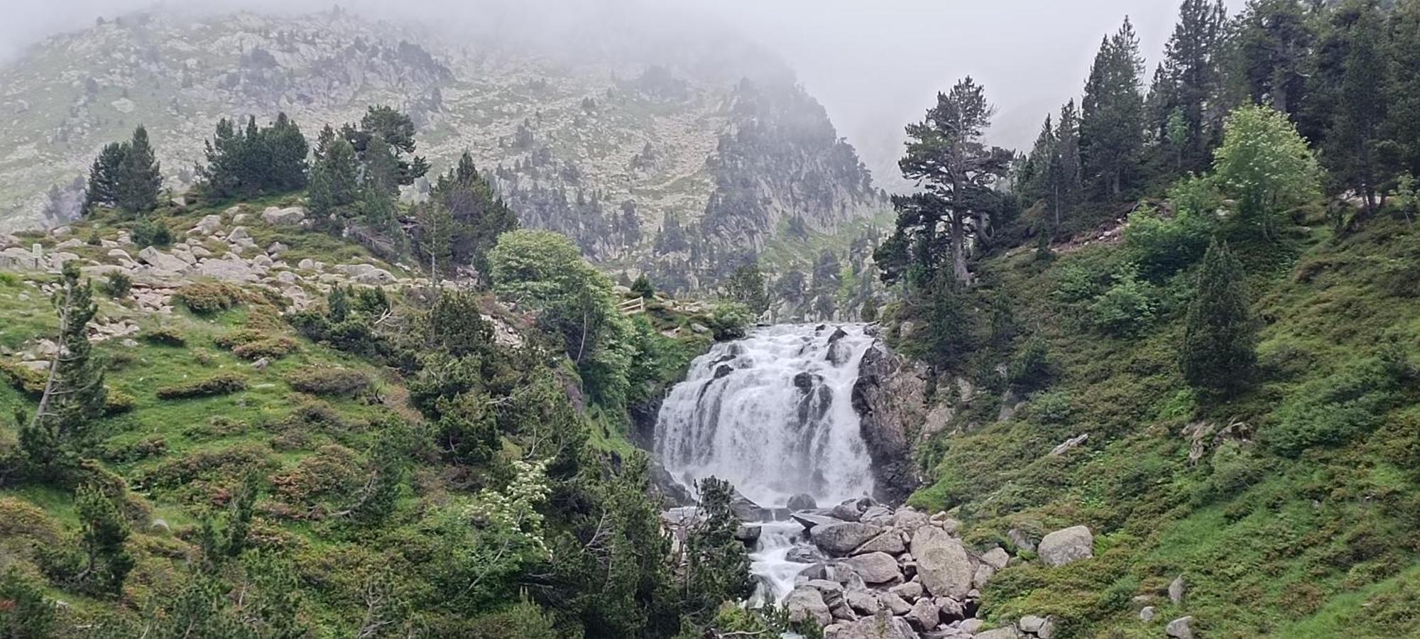 Apartamento El Refugio De Sara Benasque Exteriör bild